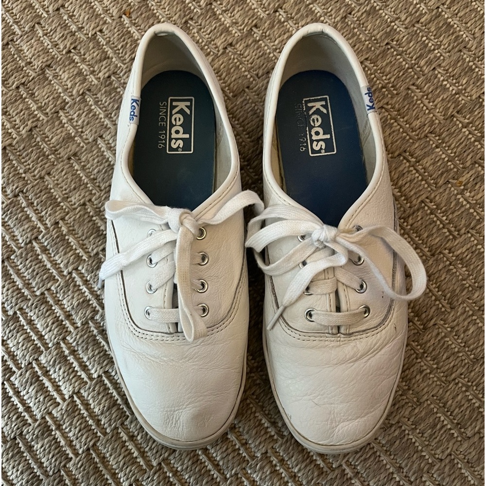 Women/Girls white leather Keds